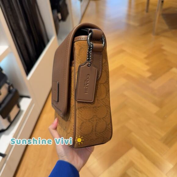 NWT COACH Lucas Crossbody Bag In Signature Suede CCF94 Caramel Sable - Picture 2 of 7